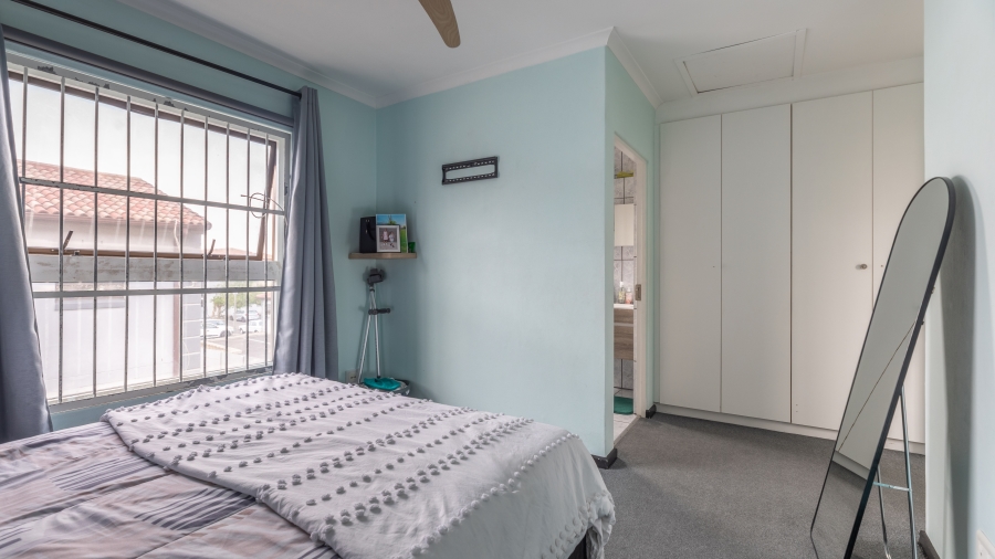 2 Bedroom Property for Sale in Parklands Western Cape